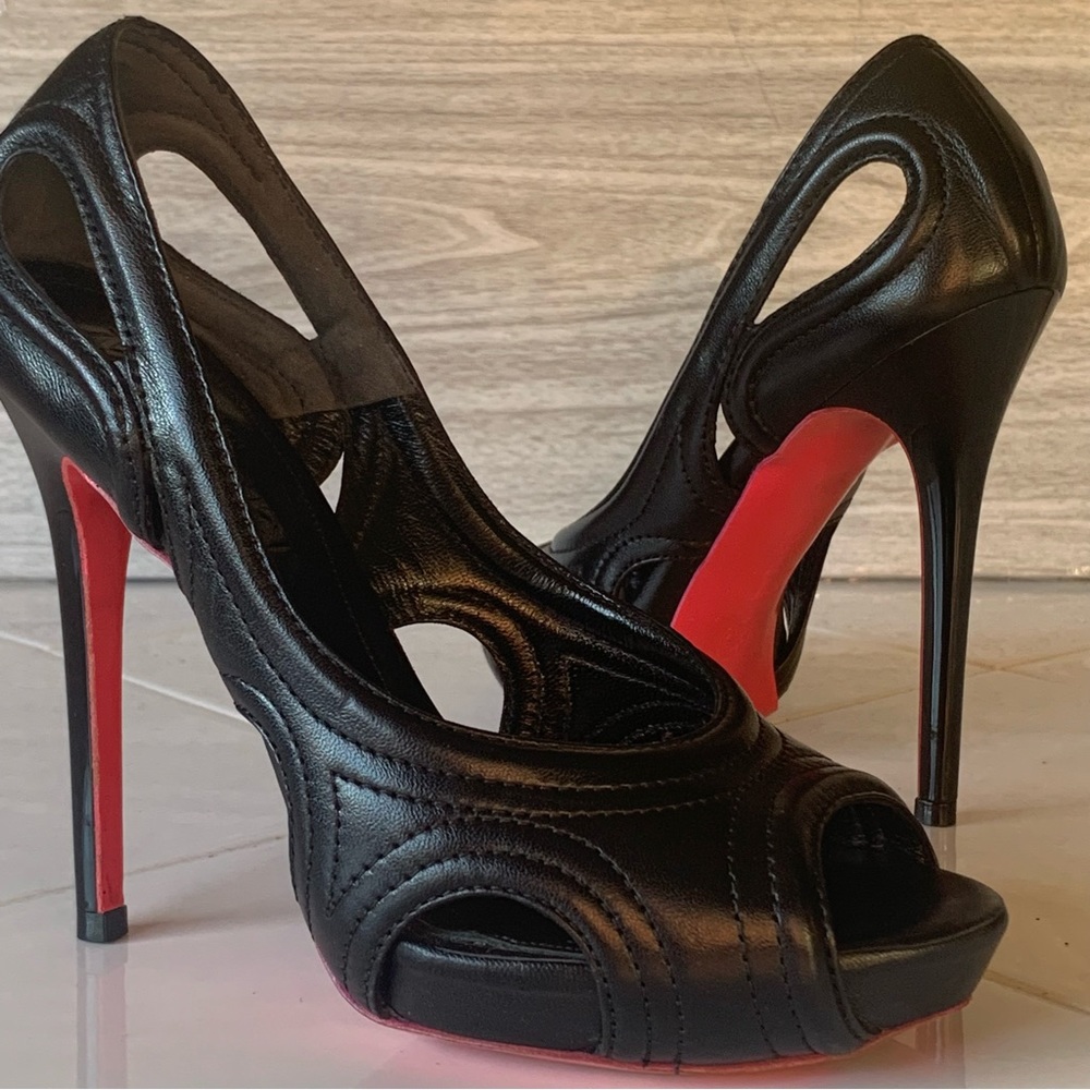 Alexander McQueen, peep toe leather heels